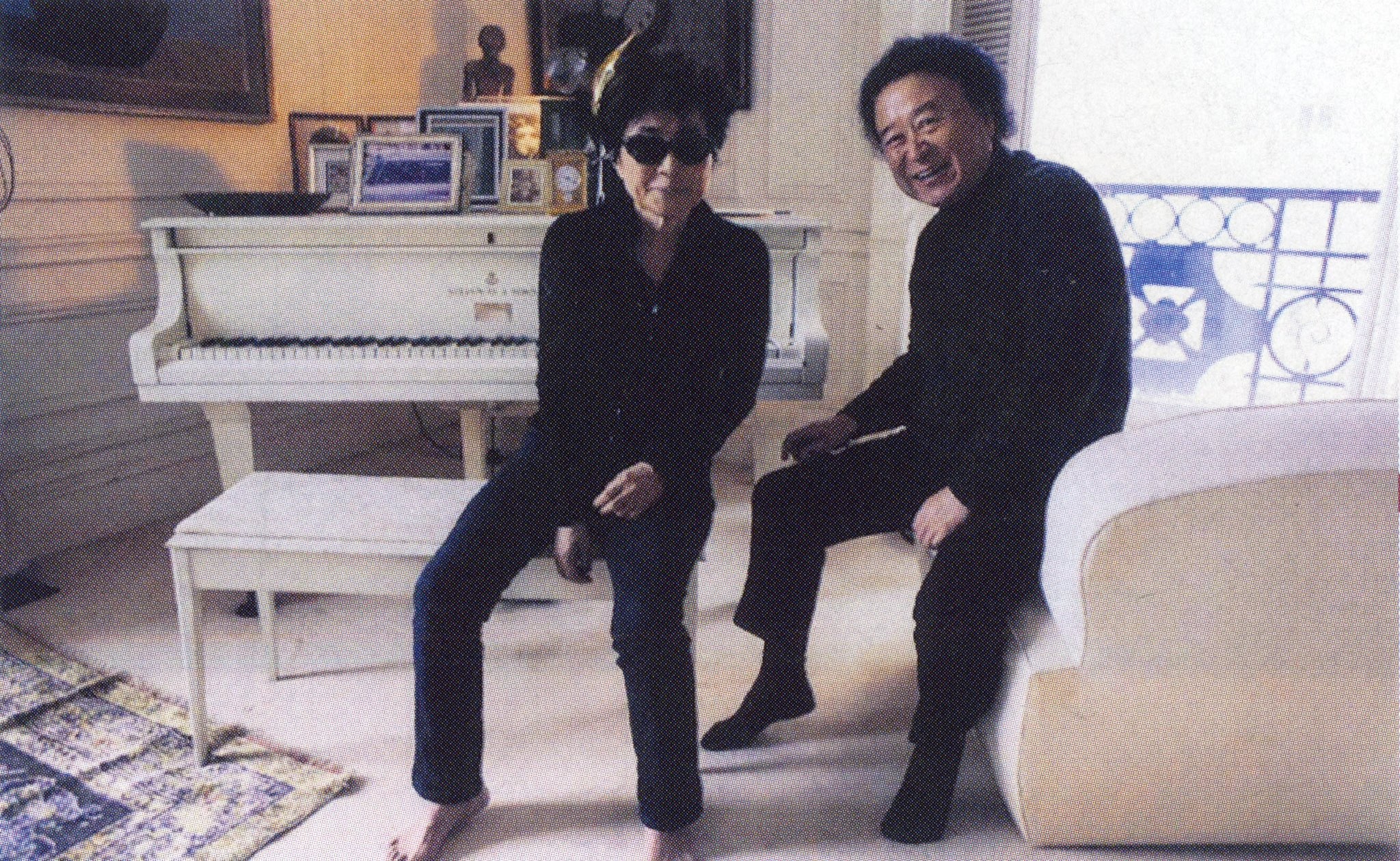 オノ・ヨーコ、篠山紀信さんを追悼　ジョン・レノン「ダブル・ファンタジー」の写真撮影「運命づけられていた」
