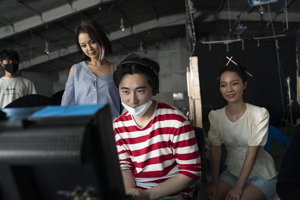 韓国気鋭のホラー監督集結「怪談晩餐」 監督インタビューとメイキング写真解禁