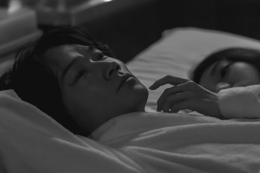 綾野剛主演、荒井晴彦監督「星と月は天の穴」愛と性の純文学的映画