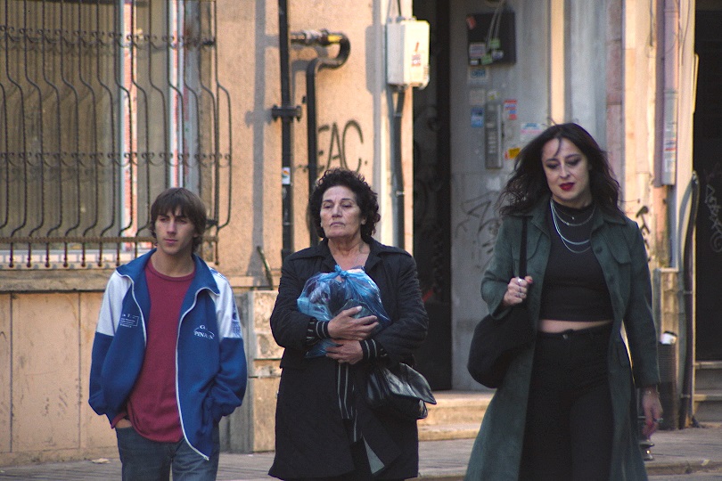 「CROSSING　心の交差点」トランスジェンダーの姪を探してジョージアからトルコに旅する女性と青年のロードムービー