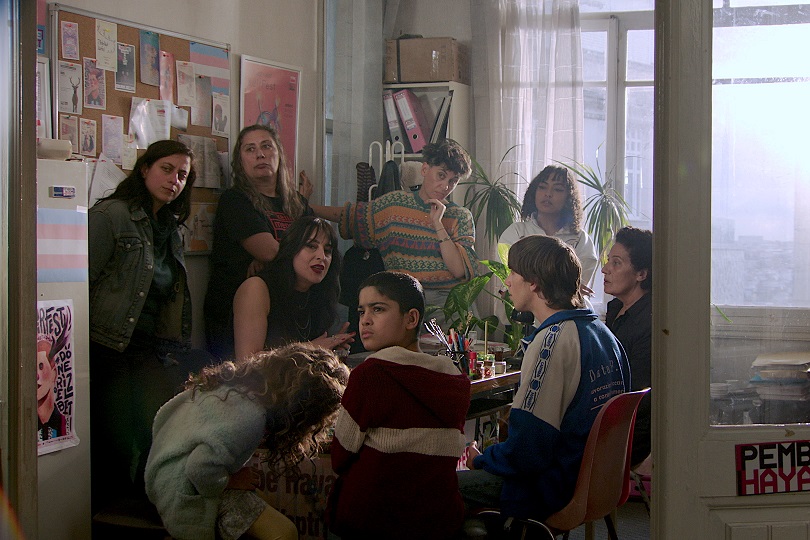 「CROSSING　心の交差点」トランスジェンダーの姪を探してジョージアからトルコに旅する女性と青年のロードムービー