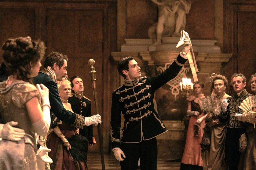 「アグリー・シスター かわいいあの娘は醜いわたし」　北欧発の狂気と悪夢の”シンデレラ・ホラー”