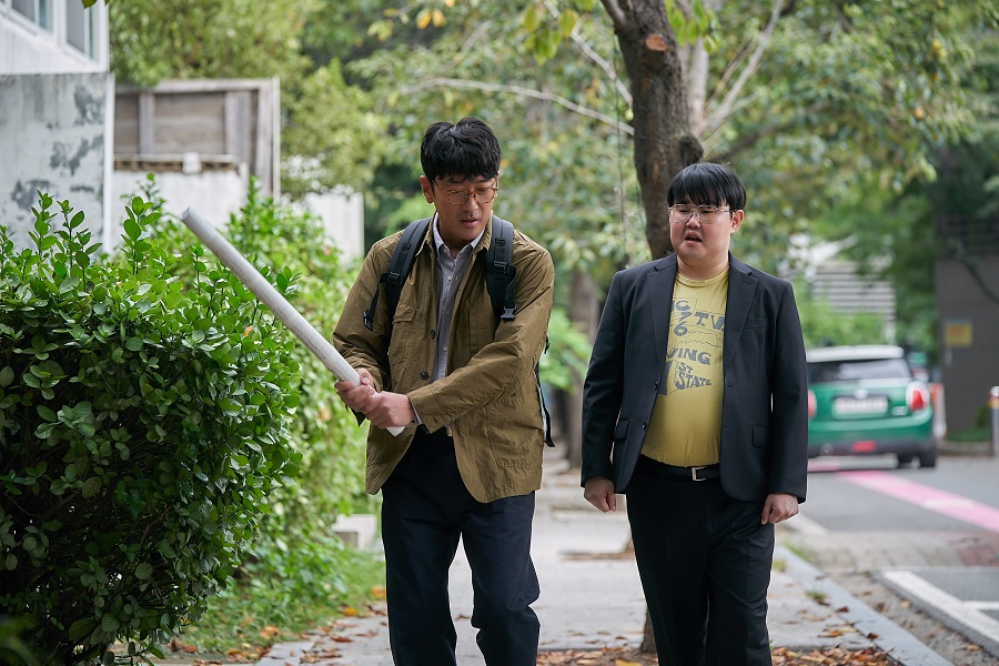 映画「ロビー! 4000 億円を懸けた仁義なき18 ホール」 監督・主演ハ・ジョンウらの特別メッセージ動画公開