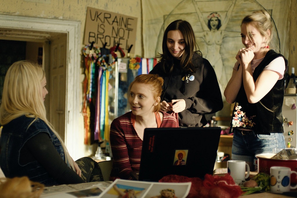 「OXANA 裸の革命家・オクサナ」裸で世界へ抗った女性オクサナ・シャチコの壮絶な半生
　