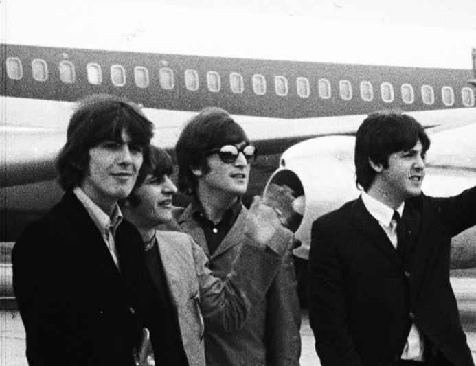 ビートルズ来日60周年記念公開「ビートルズがいた夏」日本版ビジュアル&場面写真公開