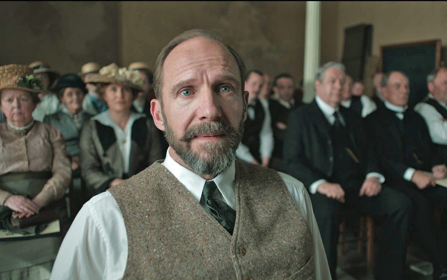 「ザ・コラール　希望を紡ぐ歌」第一次大戦下、存続危機の合唱団が失われた希望を紡ぎ直すヒューマンドラマ　場面写真解禁
　